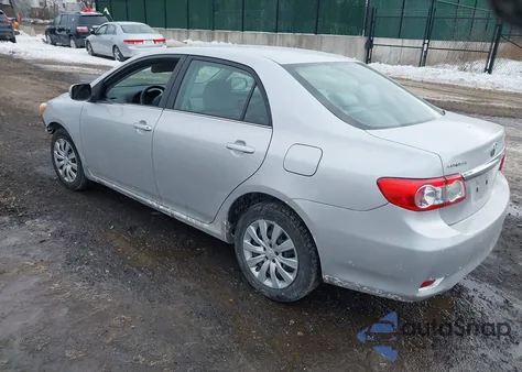 2013 Toyota Corolla Le z USA, uszkodzony, nr VIN 2T1BU4EE9DC024091